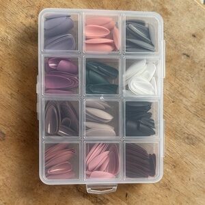 Clear Compartment Nail Tip Storage Box with Assorted Matte Colors